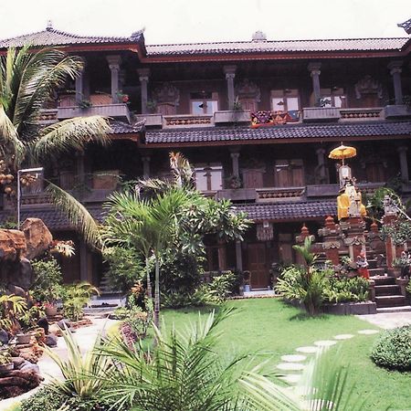 กูตา ซอร์กา บีช รีสอร์ต Hotel ภายนอก รูปภาพ