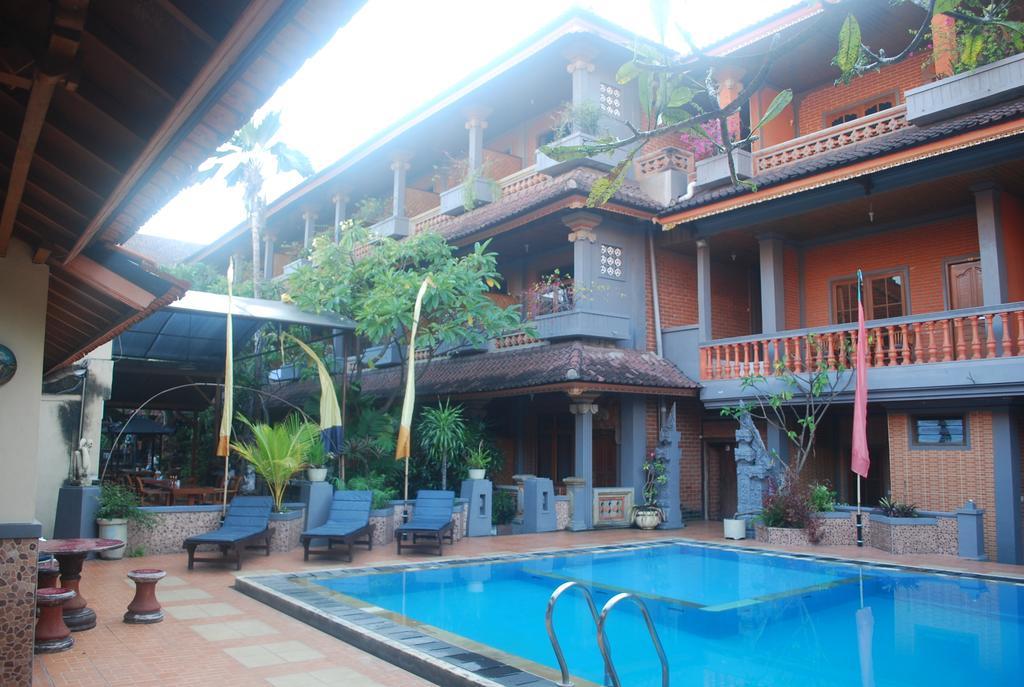 กูตา ซอร์กา บีช รีสอร์ต Hotel ภายนอก รูปภาพ
