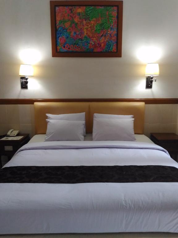 กูตา ซอร์กา บีช รีสอร์ต Hotel ภายนอก รูปภาพ