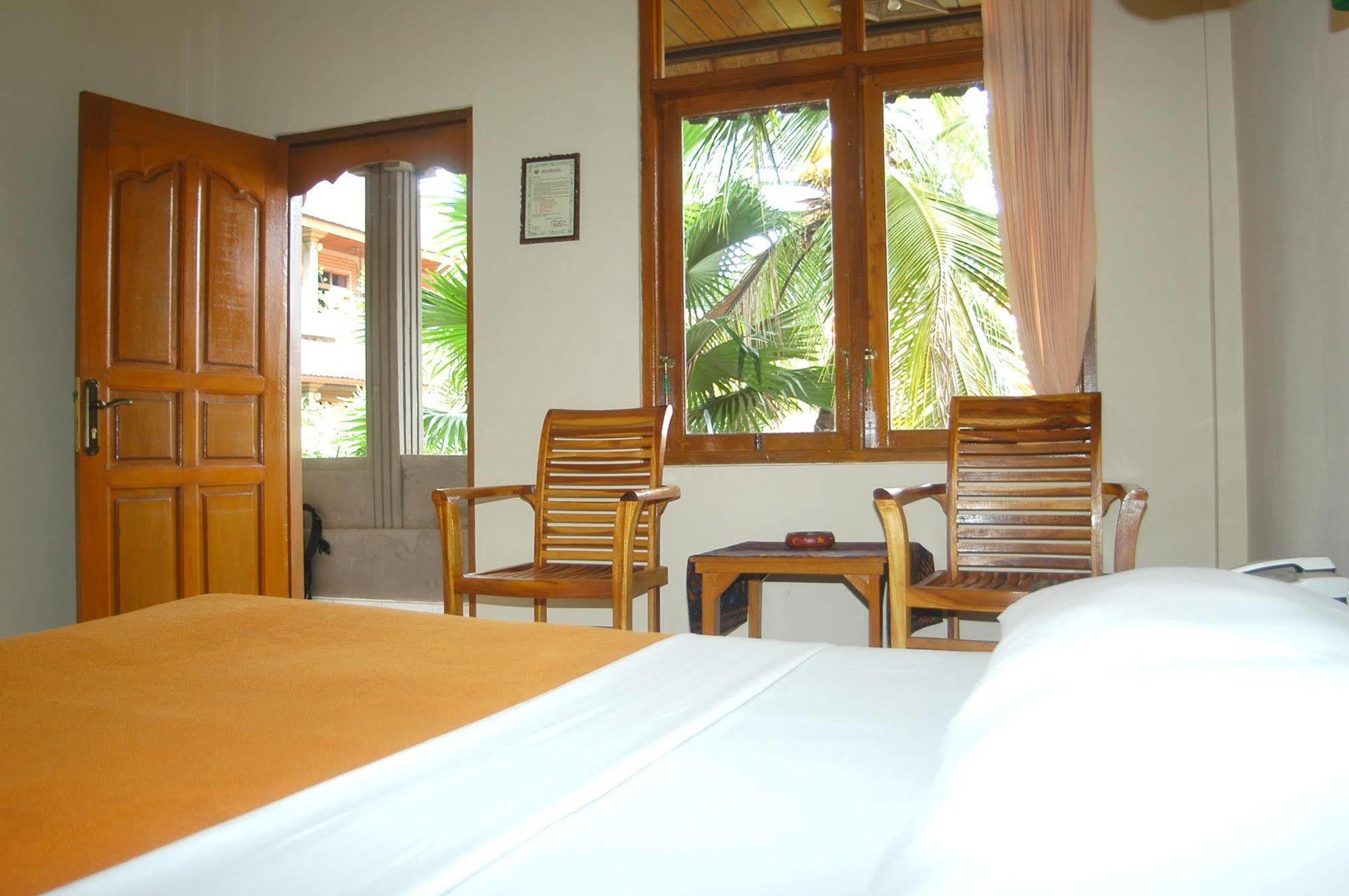 กูตา ซอร์กา บีช รีสอร์ต Hotel ภายนอก รูปภาพ