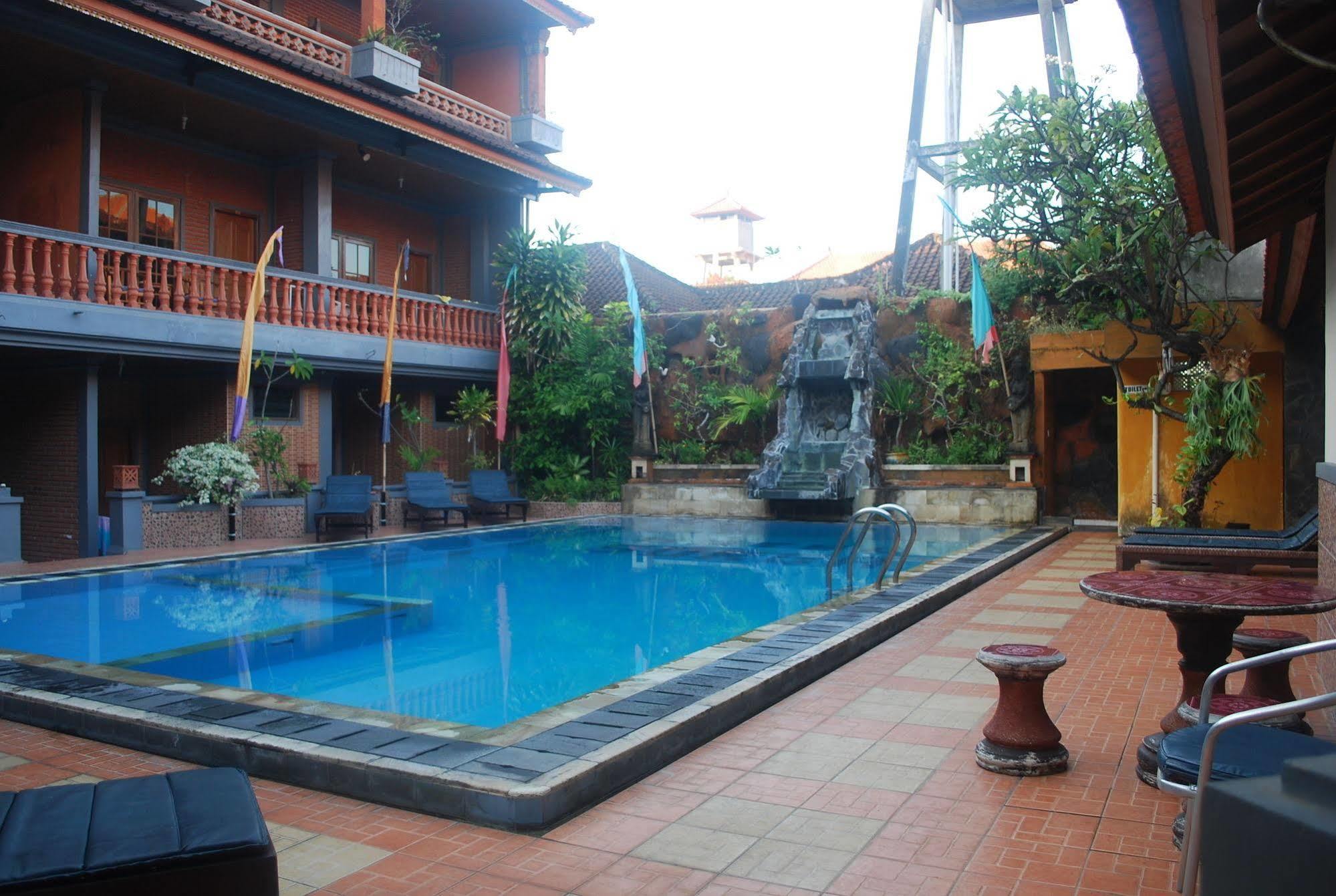 กูตา ซอร์กา บีช รีสอร์ต Hotel ภายนอก รูปภาพ