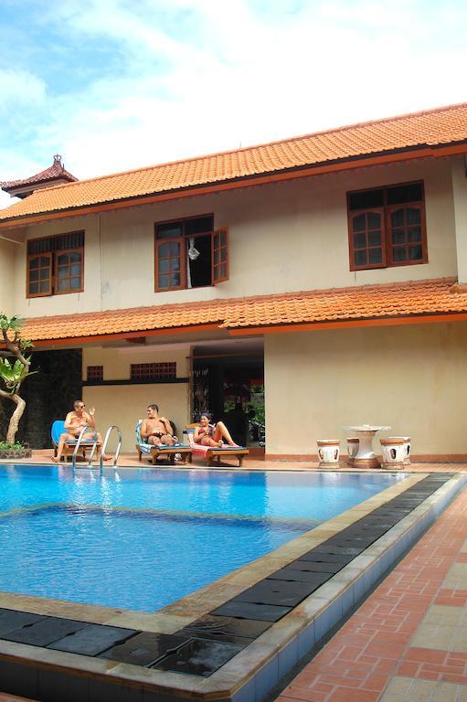 กูตา ซอร์กา บีช รีสอร์ต Hotel ภายนอก รูปภาพ