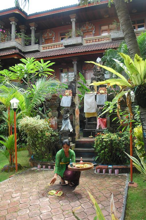 กูตา ซอร์กา บีช รีสอร์ต Hotel ภายนอก รูปภาพ